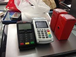 Rút tiền thẻ tín dụng cần giờ online