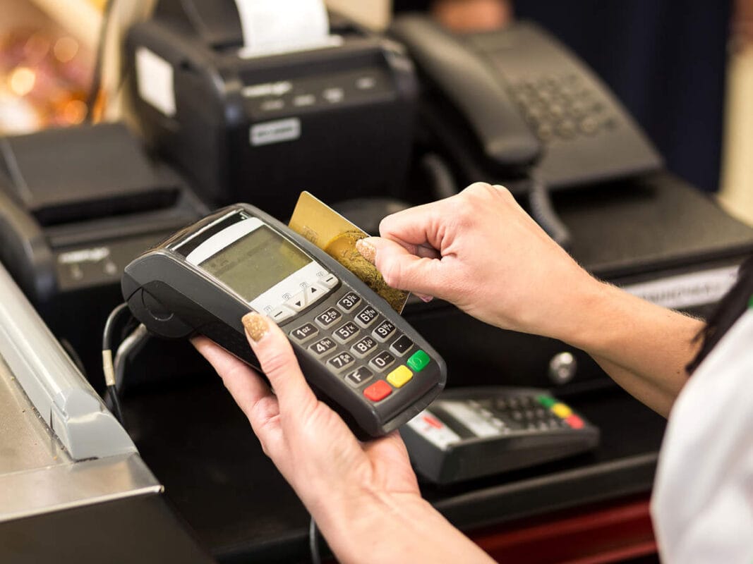Đáo hạn thẻ tín dụng Quận 1: Dịch vụ VIP, bảo mật chuẩn 5 sao 1 Đáo hạn thẻ tín dụng quận 1