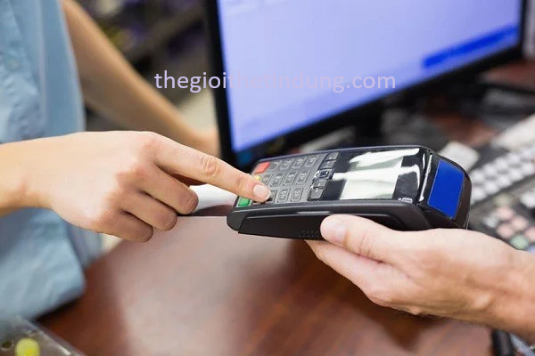 rút tiền thẻ tín dụng quận 12 bằng máy POS